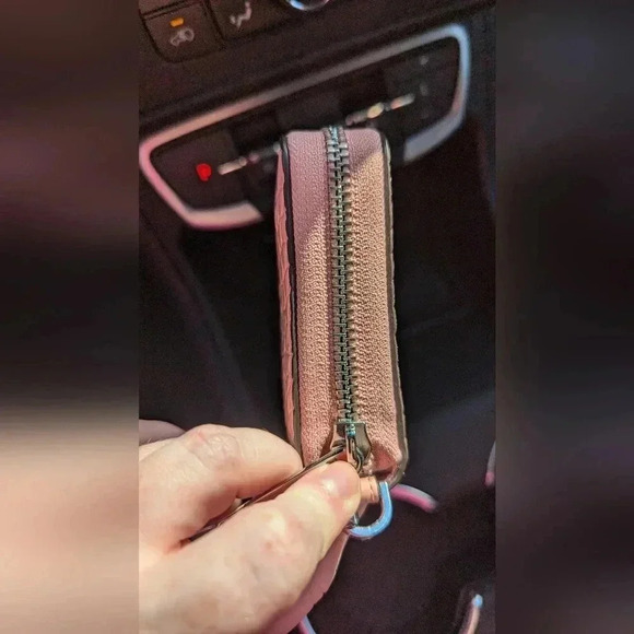 NWT Michael Kors Jet Set Travel Large Continental Wallet Embossed Primrose Pink - Picture 8 of 13